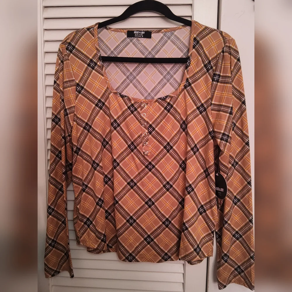 10 for $10 Plaid Button-Up Blouse in Mustard and Black - Picture 1 of 1